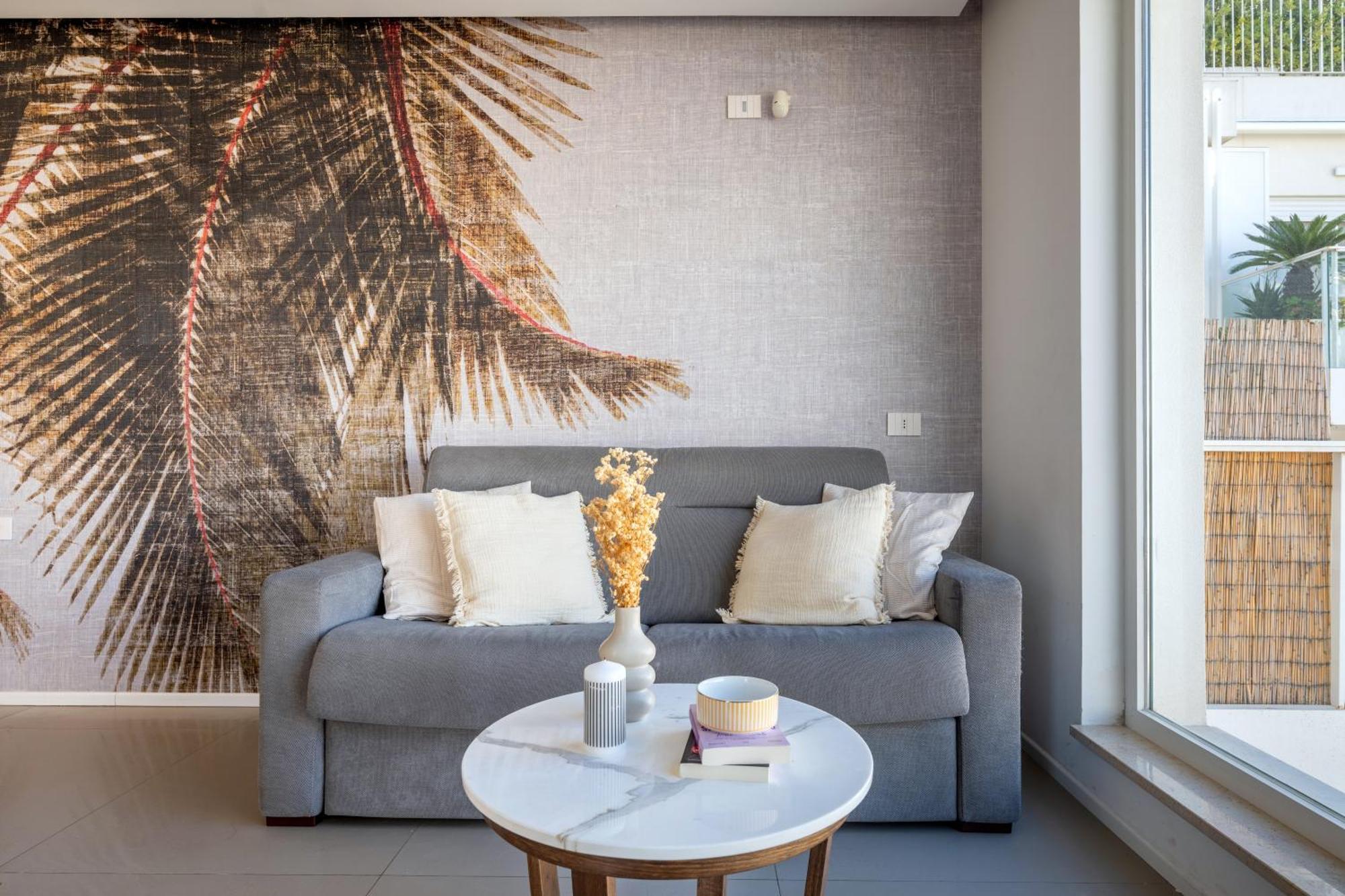 Exclusive Deluxe Apt Up To 6 People & Heated Tub Полиньяно-а-Маре Экстерьер фото