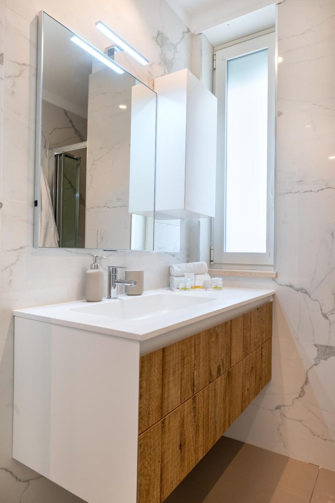 Exclusive Deluxe Apt Up To 6 People & Heated Tub Полиньяно-а-Маре Экстерьер фото