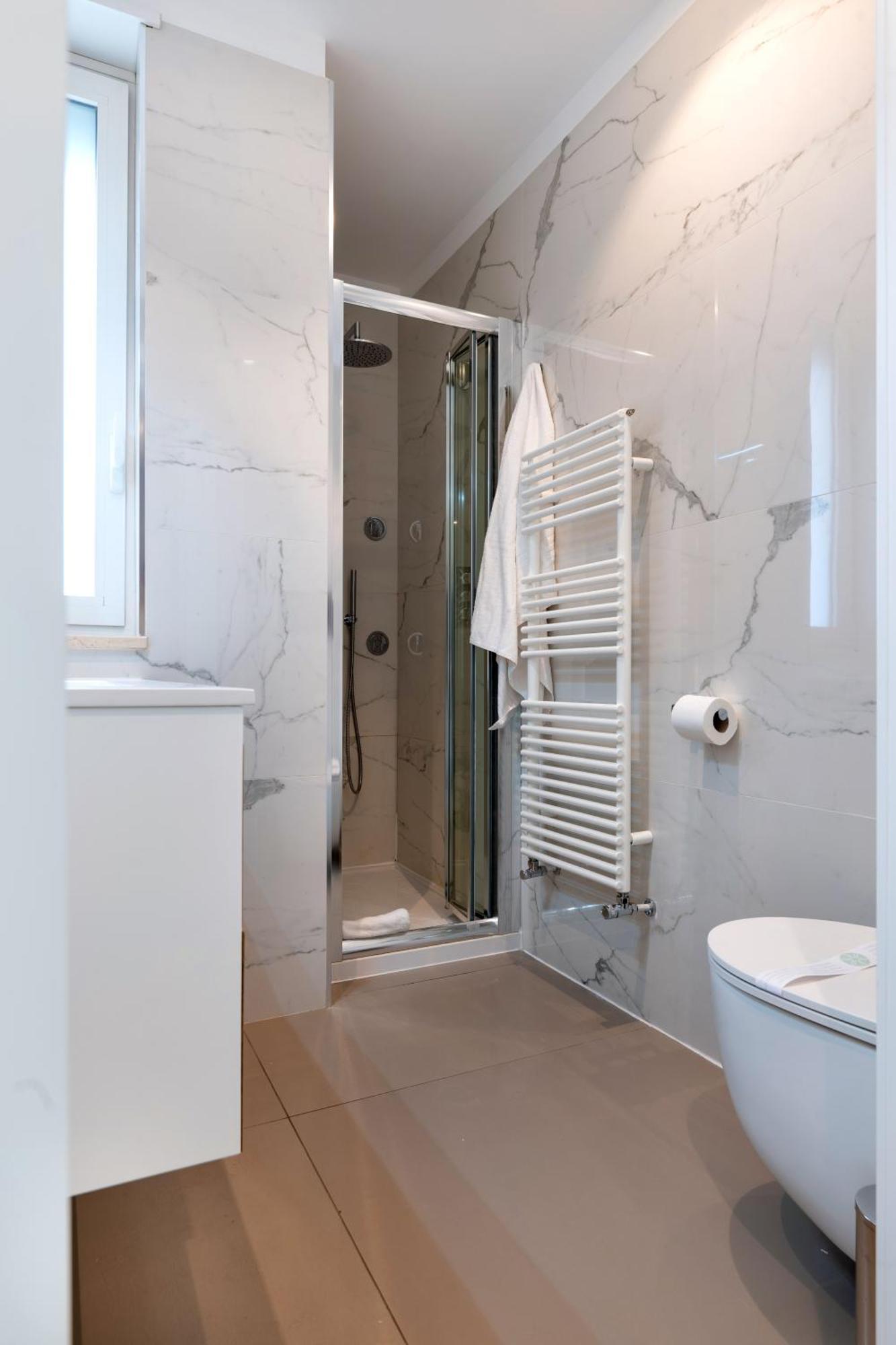 Exclusive Deluxe Apt Up To 6 People & Heated Tub Полиньяно-а-Маре Экстерьер фото