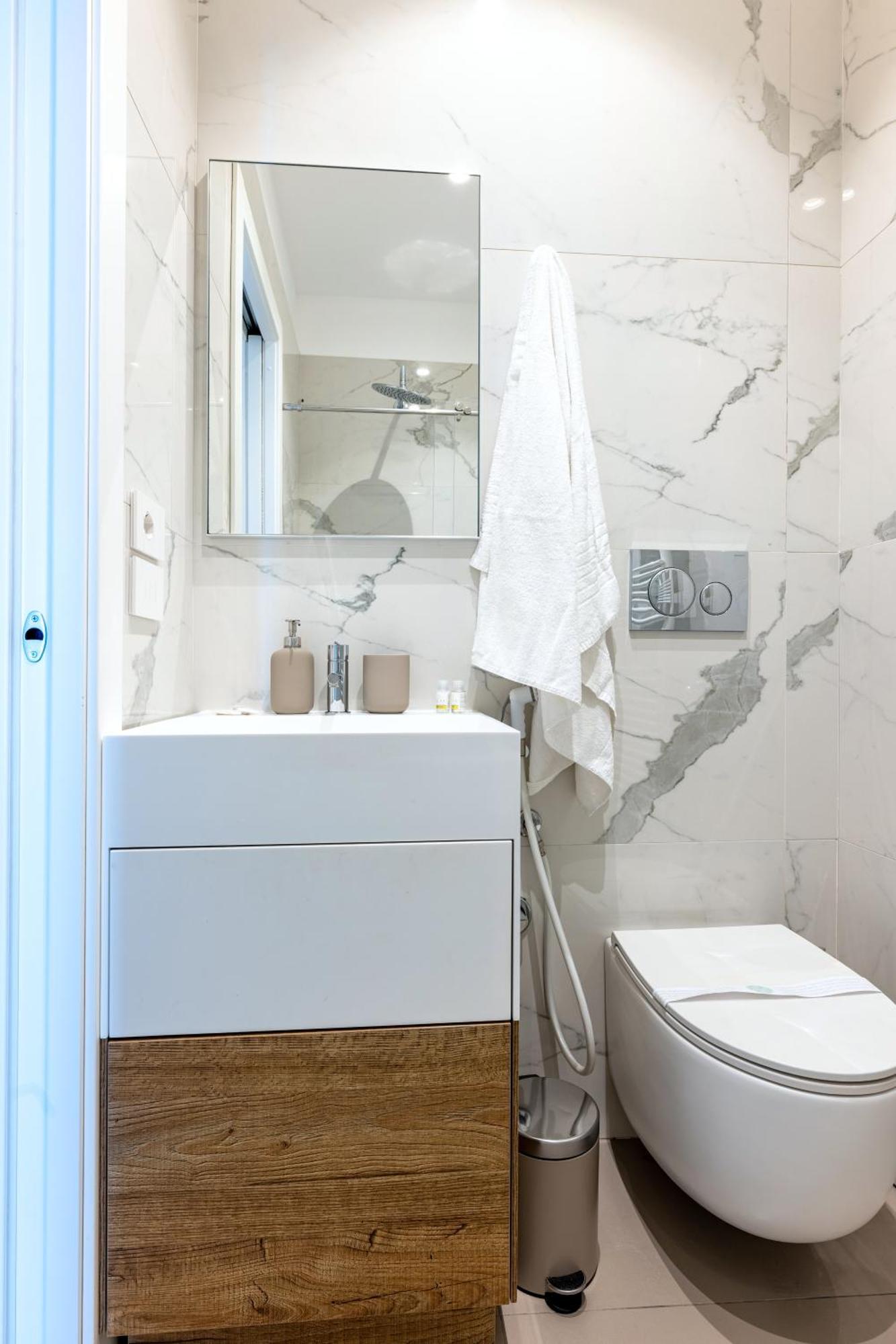Exclusive Deluxe Apt Up To 6 People & Heated Tub Полиньяно-а-Маре Экстерьер фото