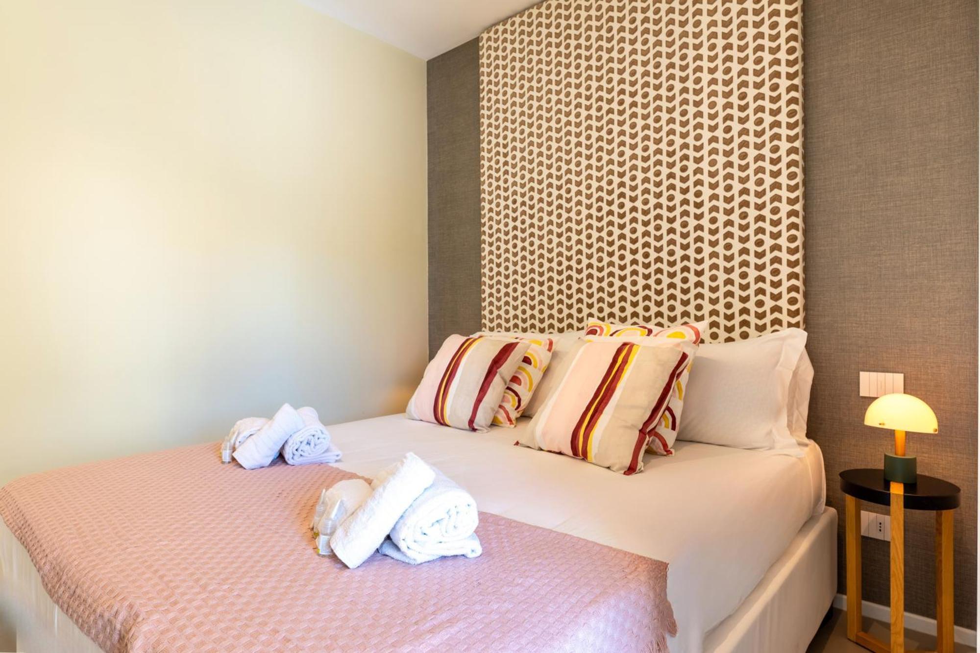 Exclusive Deluxe Apt Up To 6 People & Heated Tub Полиньяно-а-Маре Экстерьер фото